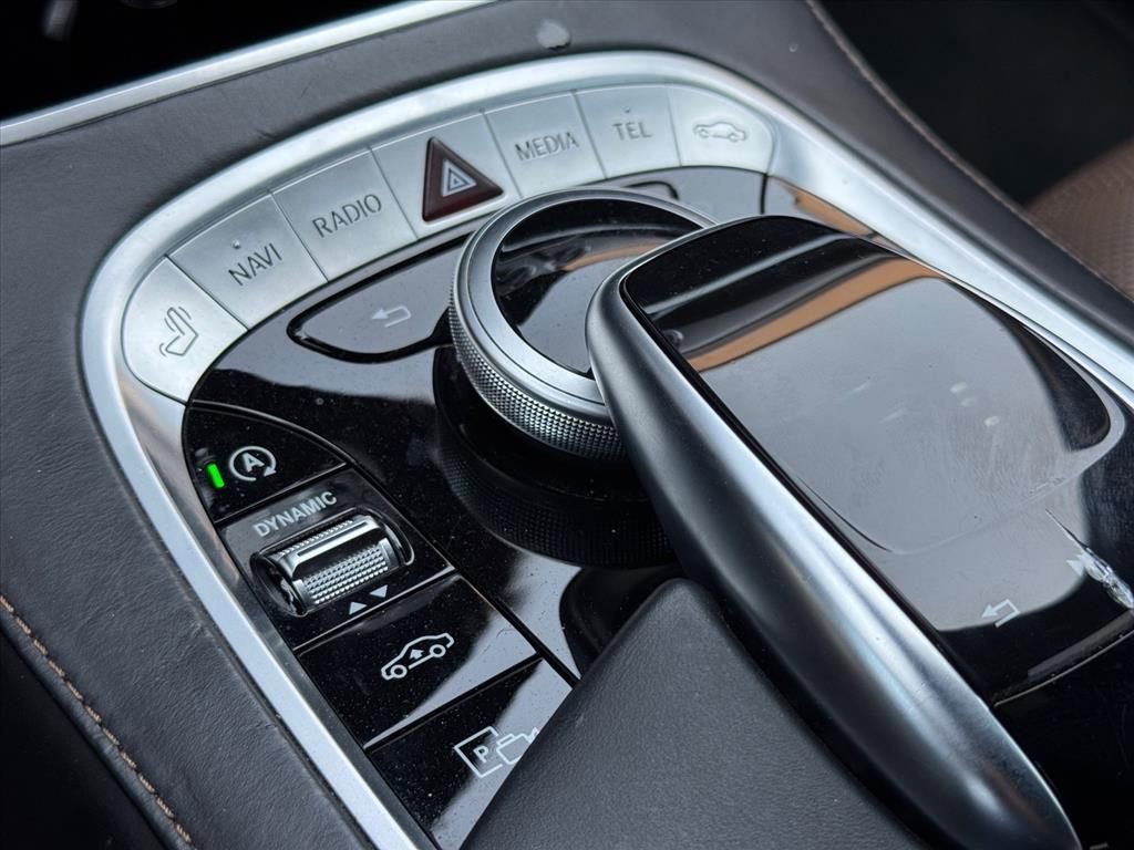Used 2018 Mercedes-Benz S 560 Sedan image 20