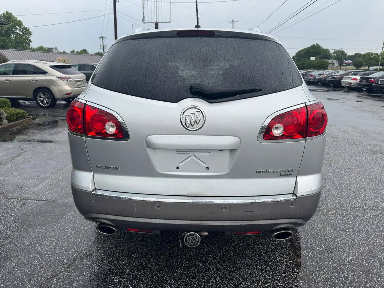 Used 2011 Buick Enclave CXL AWD/4WD image 7