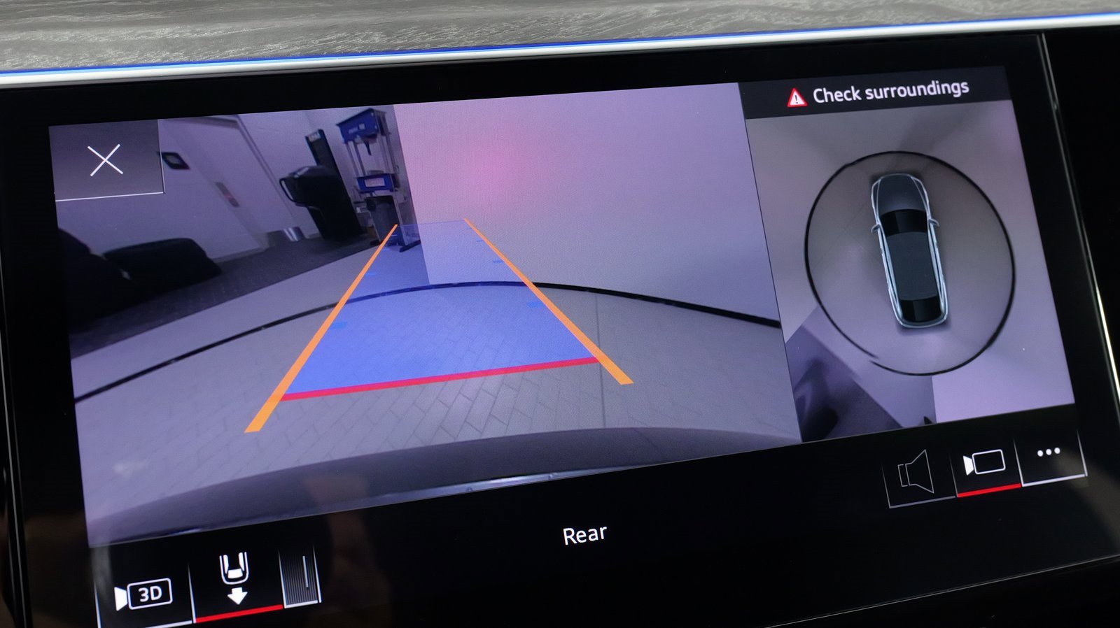 Used 2023 Audi e-tron Prestige w/ Prestige Package image 59