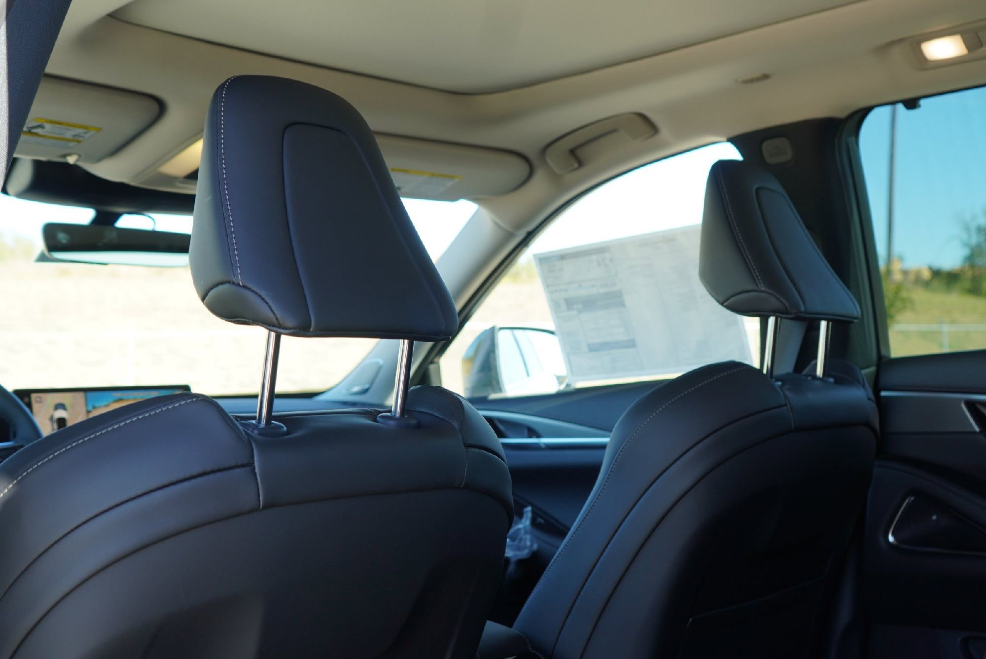 New 2026 INFINITI QX60 Luxe w/ Cargo Package image 24