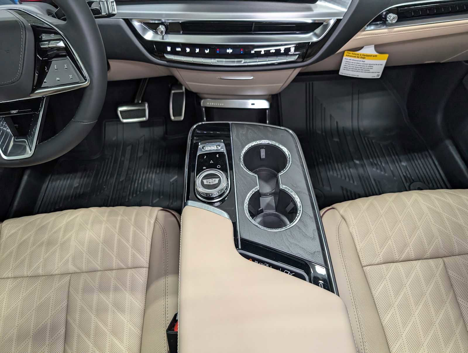 New 2026 Cadillac Lyriq V image 17