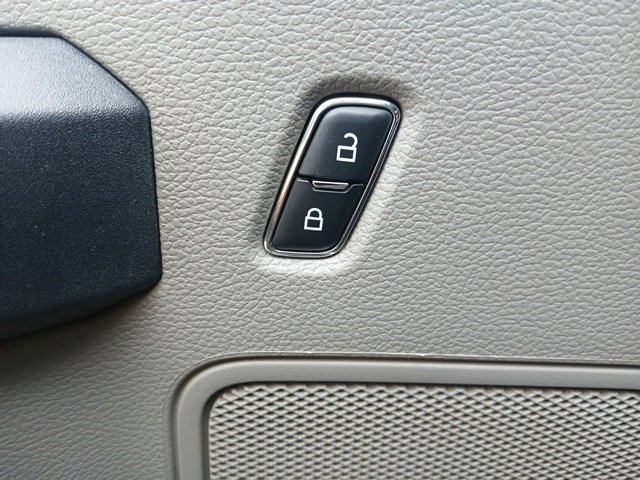 Used 2022 Ford F350 XL w/ Power Equipment Group image 43