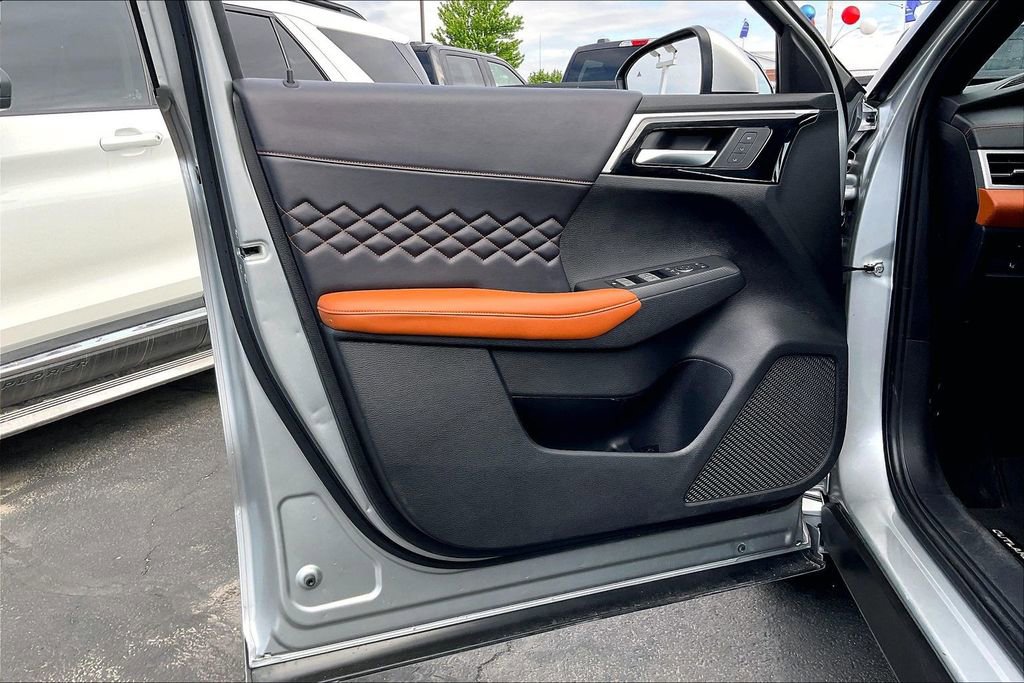 Used 2023 Mitsubishi Outlander SEL AWD/4WD image 22