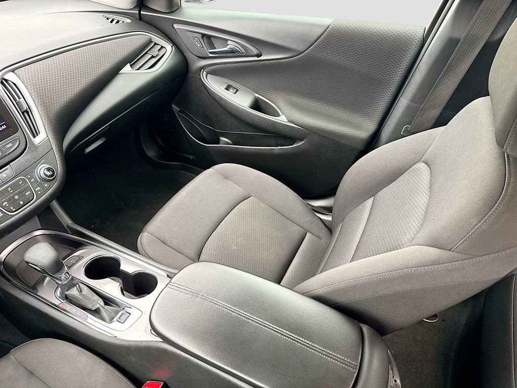 Used 2024 Chevrolet Malibu LT image 22