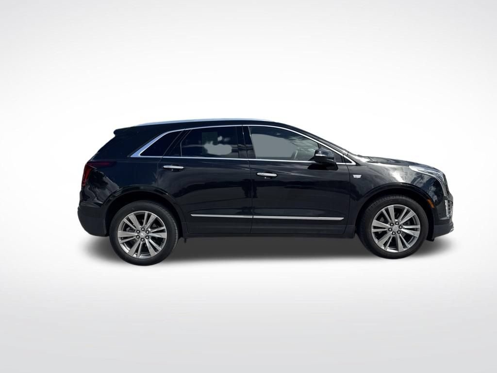 Used 2024 Cadillac XT5 Premium Luxury w/ Technology Package FWD image 4