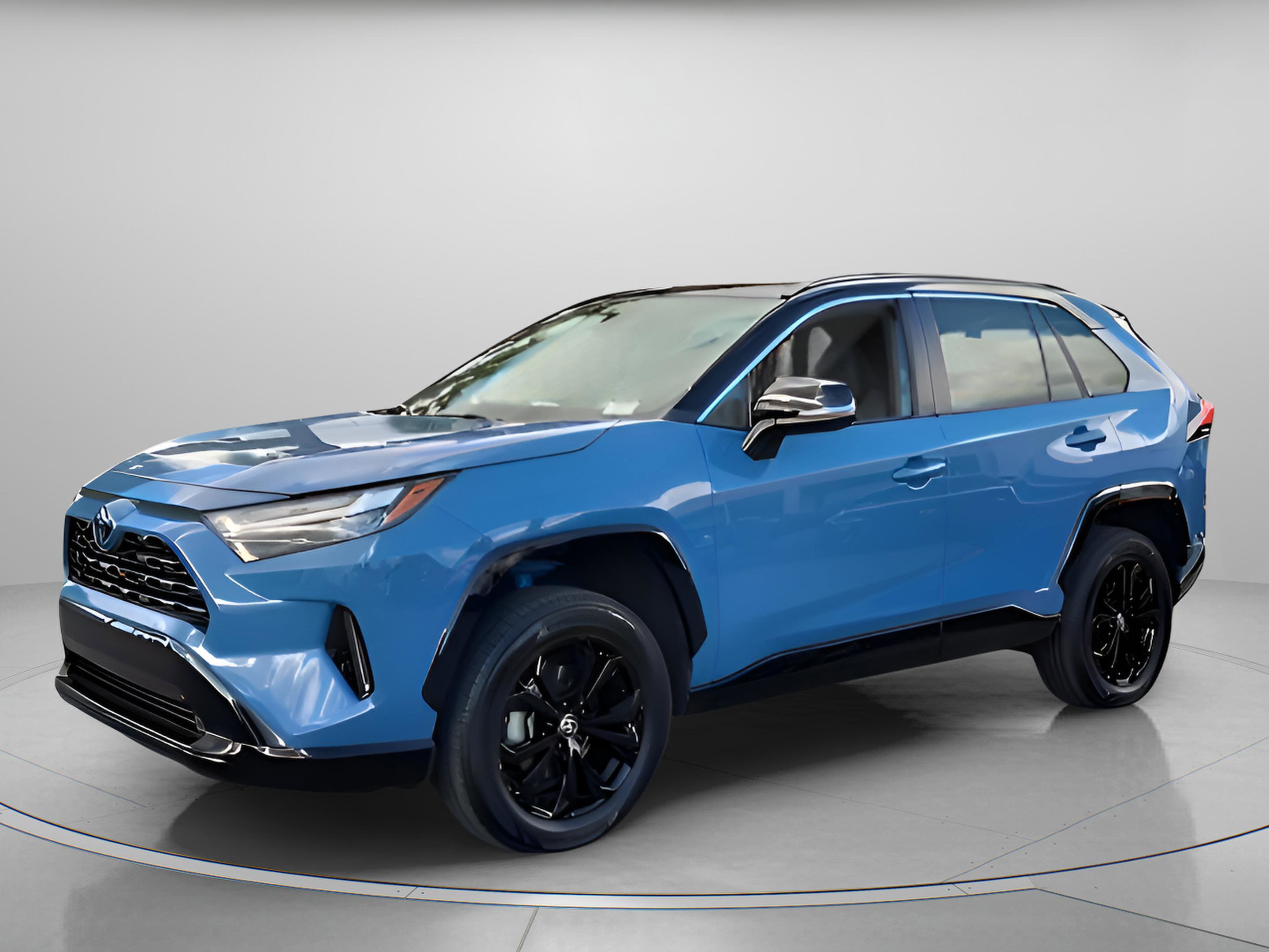 Used 2023 Toyota RAV4 XSE image 2