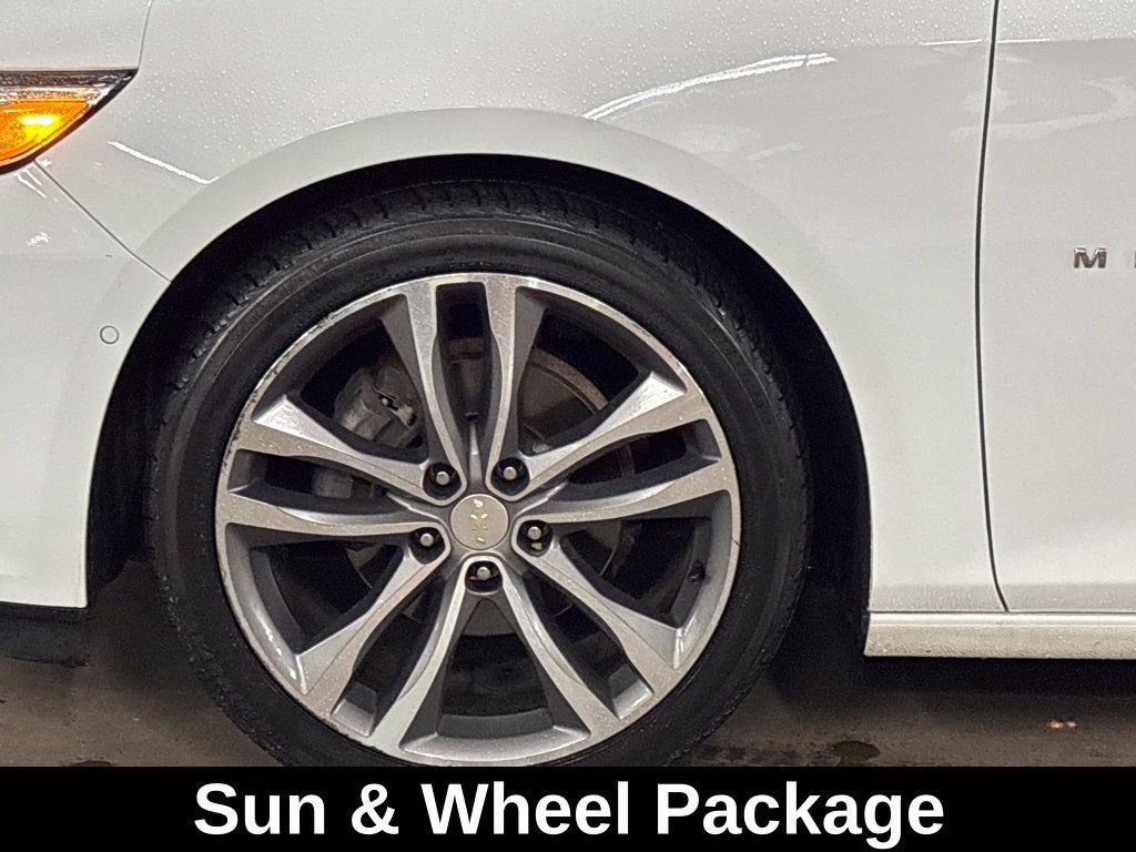 Used 2019 Chevrolet Malibu Premier w/ Sun and Wheel Package FWD image 10