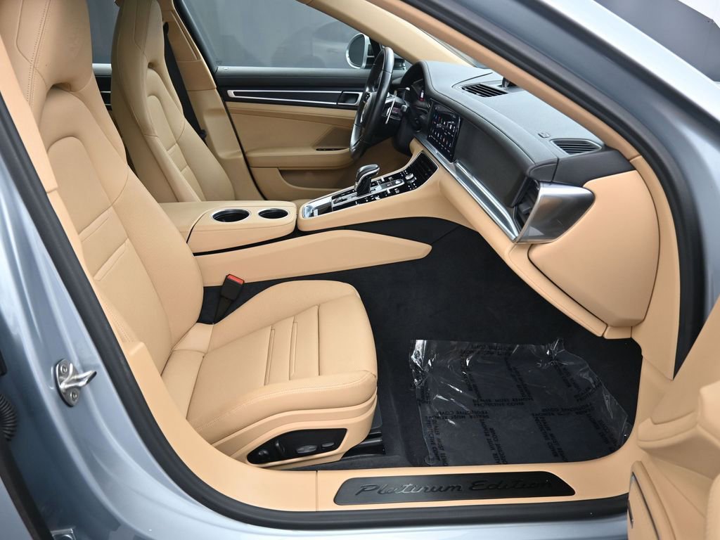Certified 2022 Porsche Panamera Platinum Edition image 29