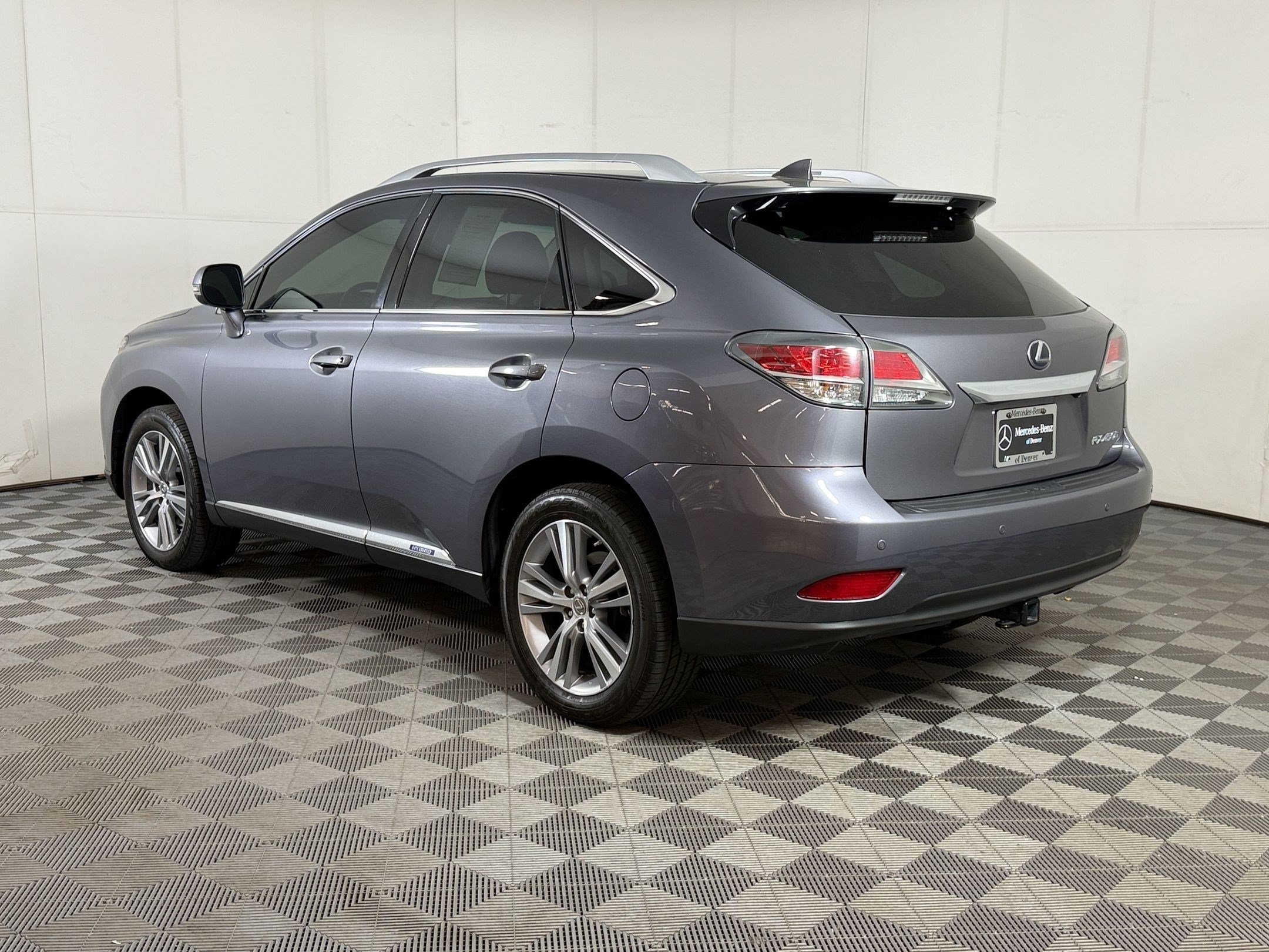 Used 2015 Lexus RX 450h AWD image 3