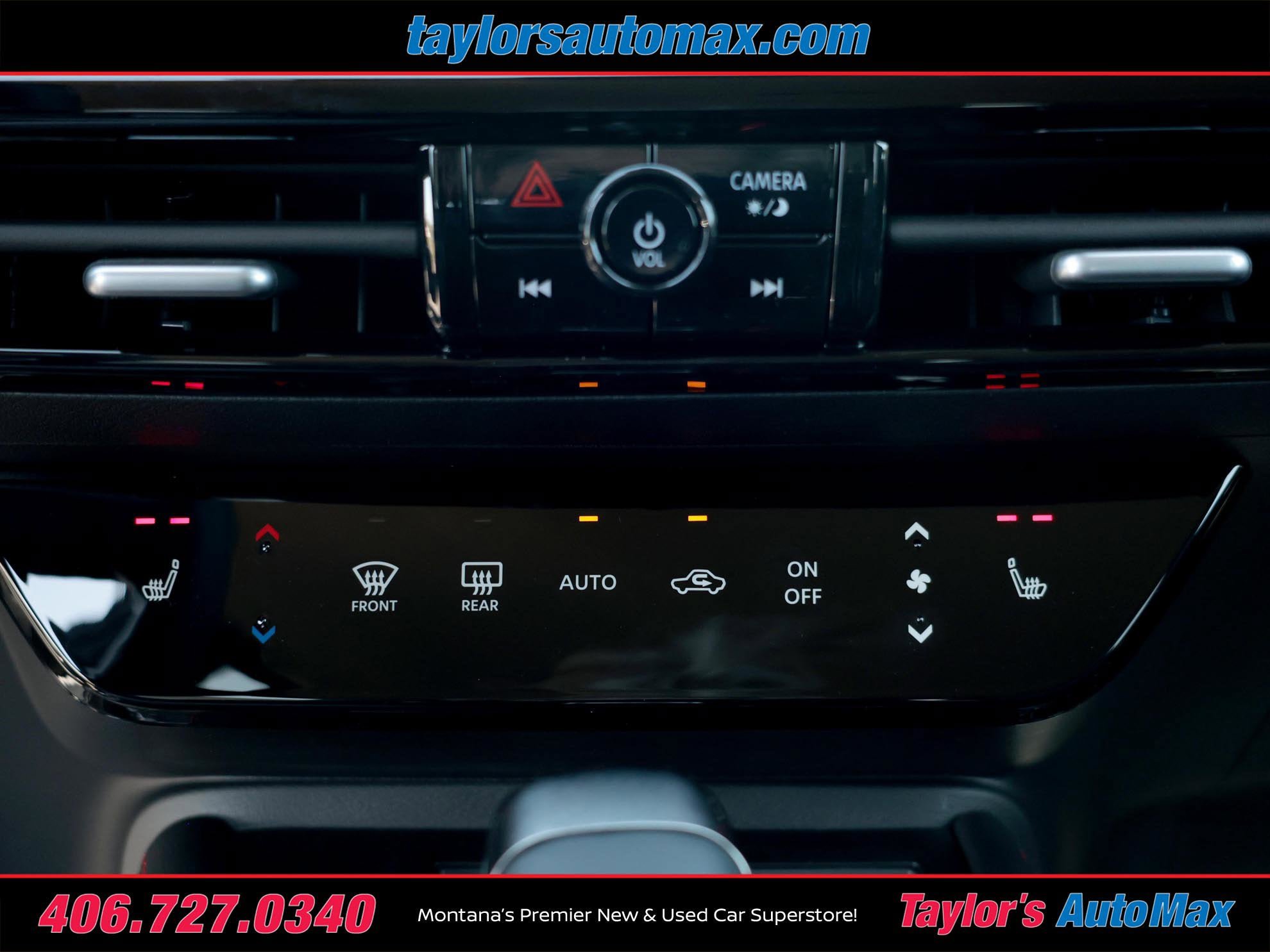 New 2026 Nissan Kicks SR w/ Cold Weather Package FWD image 17