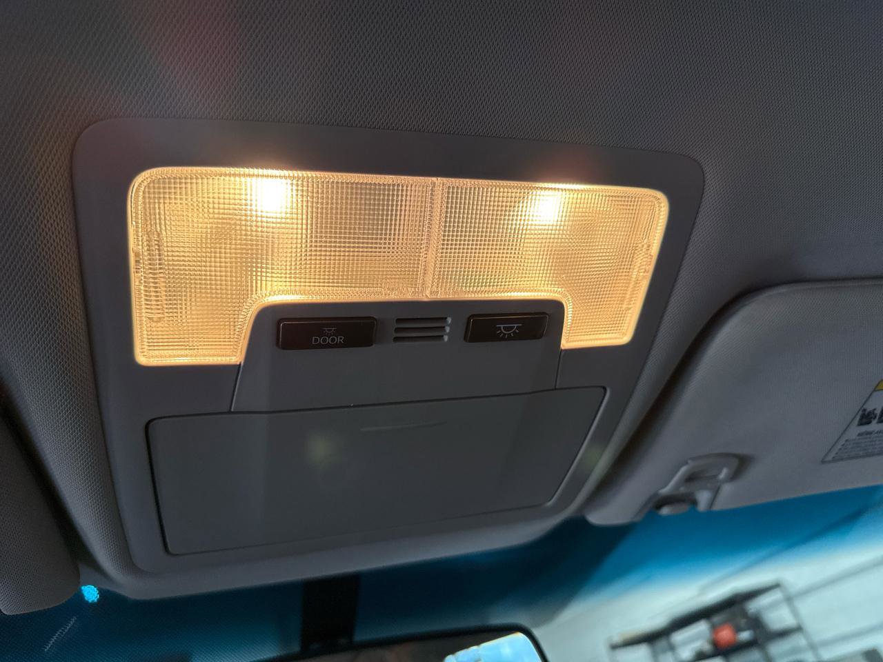 Used 2015 Toyota Avalon XLE FWD image 29