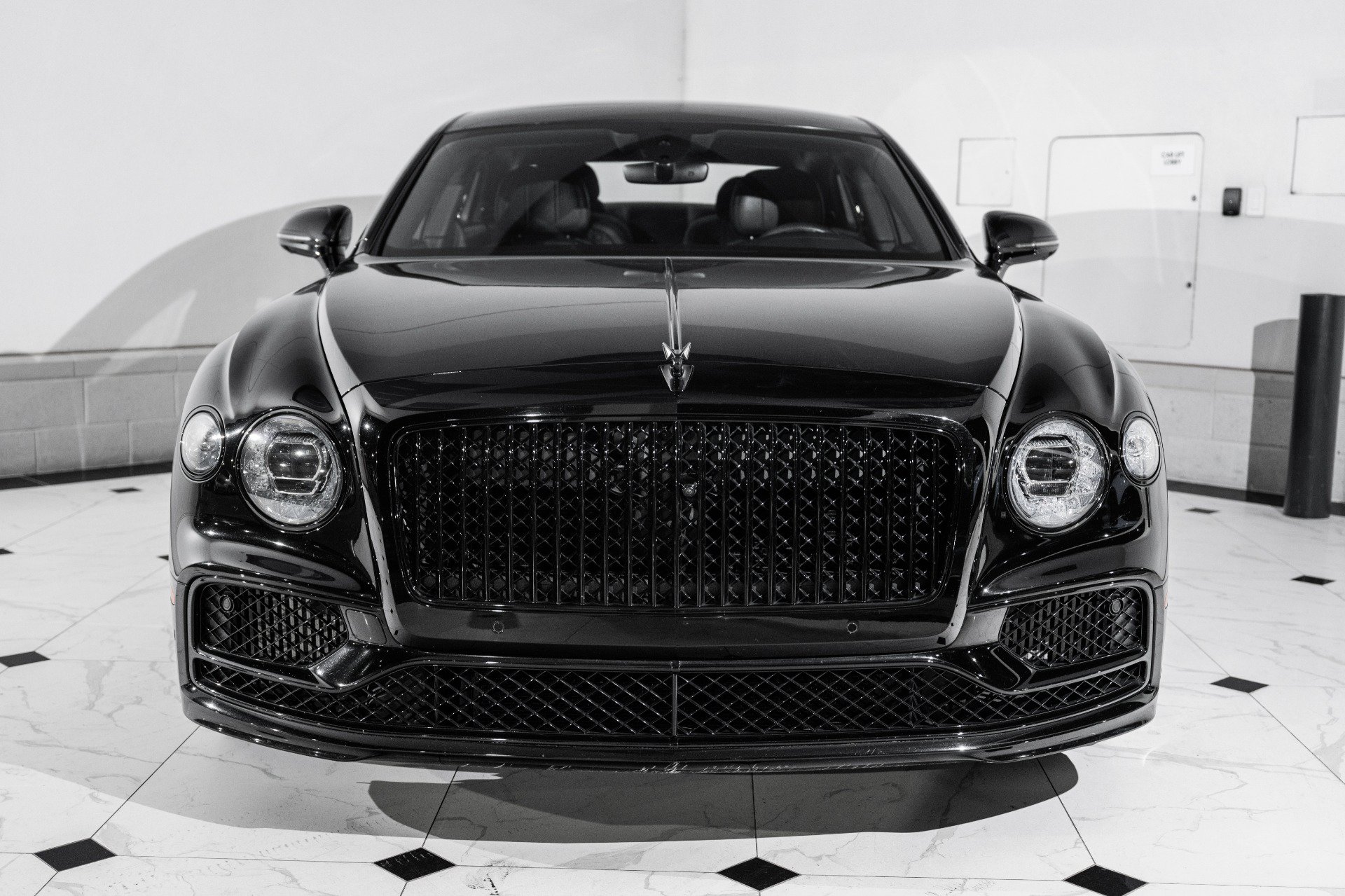 Certified 2022 Bentley Flying Spur V8 AWD/4WD image 8