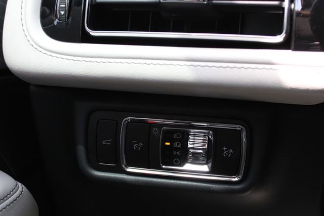 New 2026 Lincoln Aviator Reserve AWD/4WD image 38