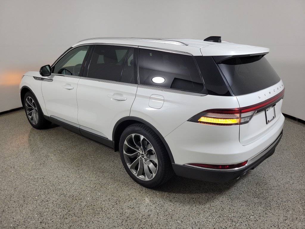 New 2027 Lincoln Aviator Reserve RWD image 3