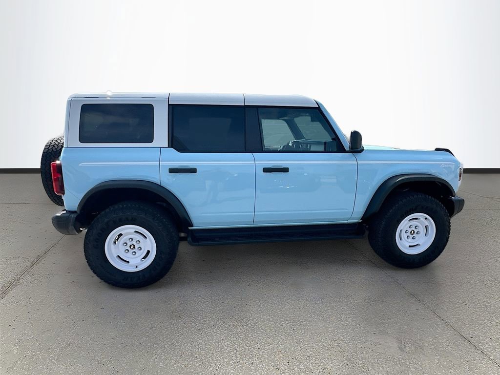 Used 2025 Ford Bronco Heritage Edition AWD/4WD image 8