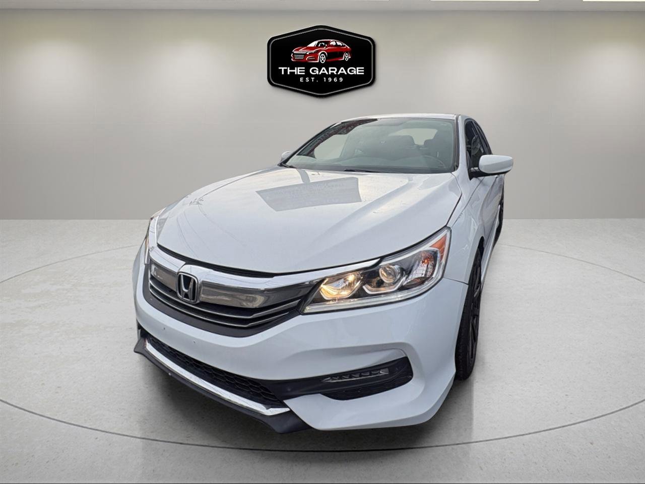 Used 2017 Honda Accord Sport Special Edition image 15