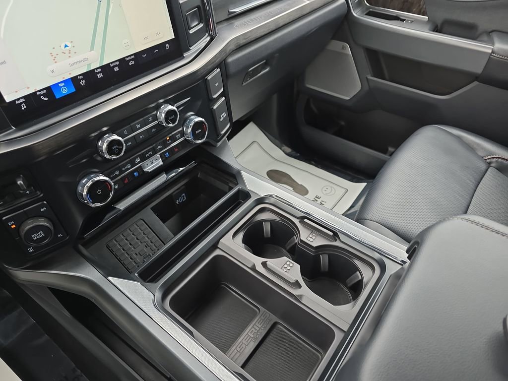 Used 2023 Ford F250 Lariat w/ Tow Technology Package image 28