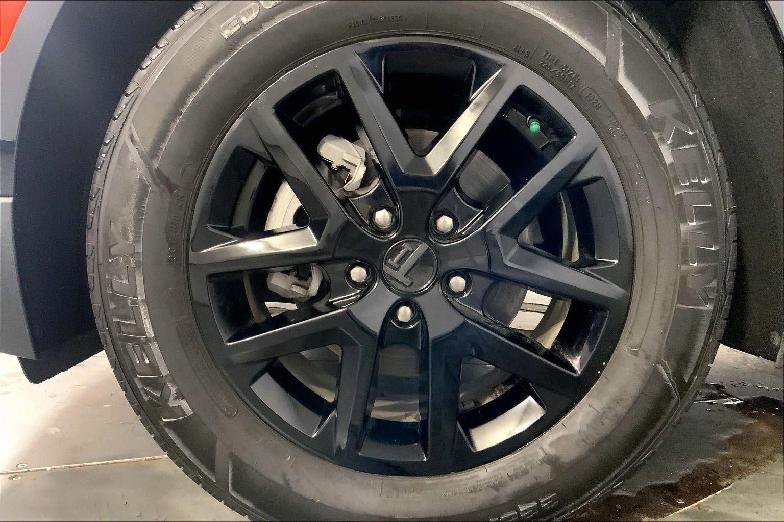 Used 2023 Chevrolet Equinox LS AWD/4WD image 11