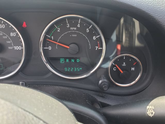 Used 2015 Jeep Wrangler Sport AWD/4WD image 17