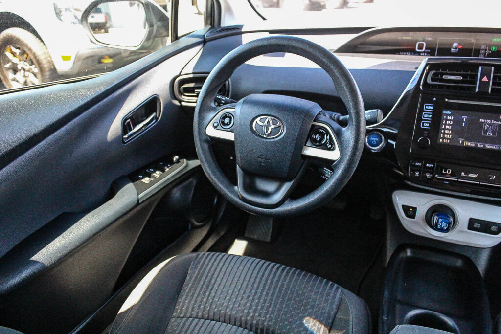 Used 2016 Toyota Prius Two FWD image 5