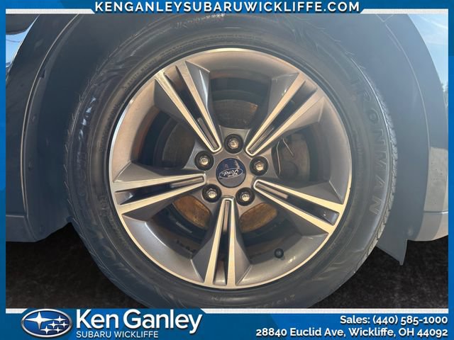 Used 2018 Ford Focus SE w/ SE Appearance Package FWD image 22