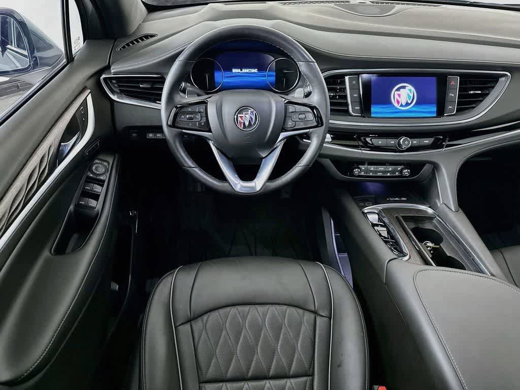 Used 2023 Buick Enclave Avenir w/ Avenir Technology Package AWD/4WD image 10