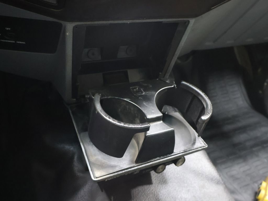 Used 2015 Ford F550 2WD Regular Cab Super Duty image 15