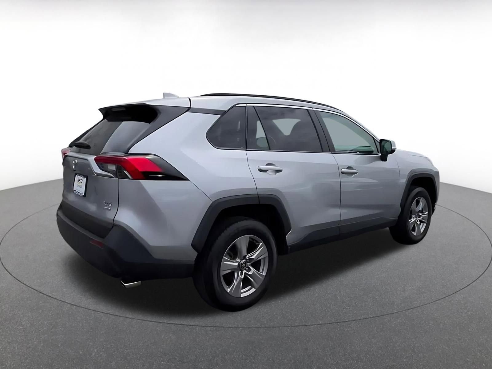 Used 2025 Toyota RAV4 XLE w/ Convenience Package AWD/4WD image 13