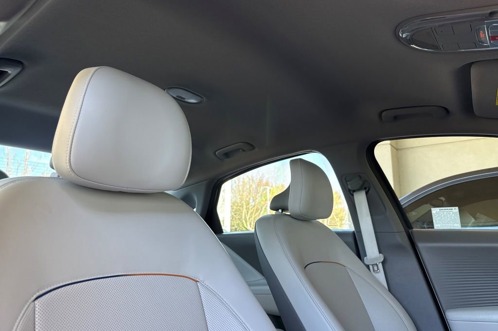 Used 2023 Hyundai Ioniq 6 SEL image 14