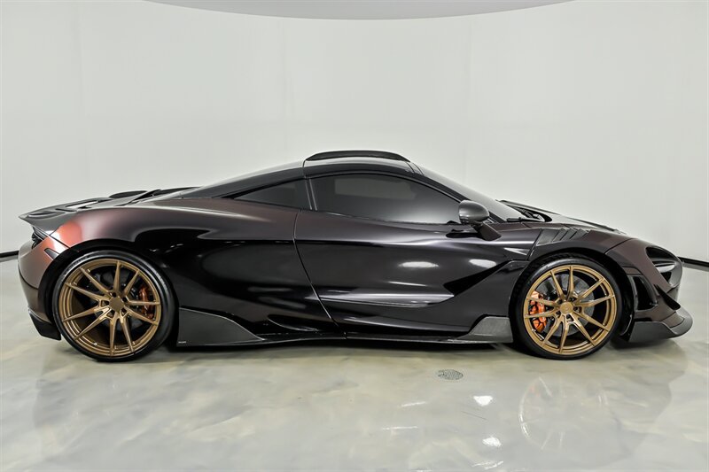 Used 2018 McLaren 720S RWD image 16