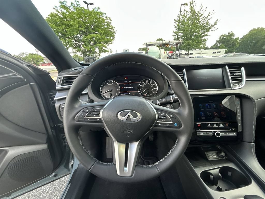 Certified 2024 INFINITI QX55 Luxe w/ Cargo Package AWD/4WD image 18