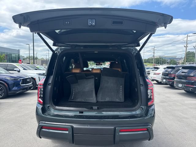 Certified 2025 Nissan Armada SL w/ Captain's Chari Seat Package AWD/4WD image 10