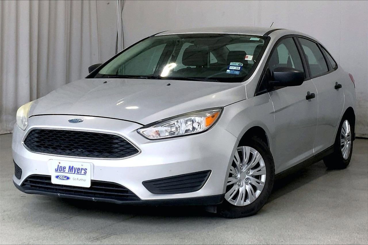 Used 2016 Ford Focus S FWD image 2