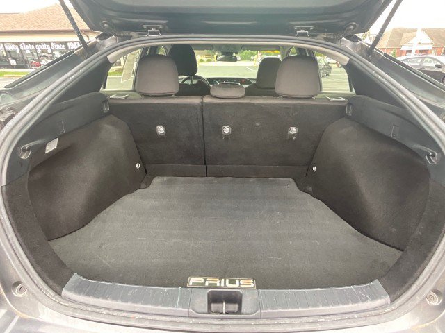 Used 2020 Toyota Prius L Eco FWD image 29