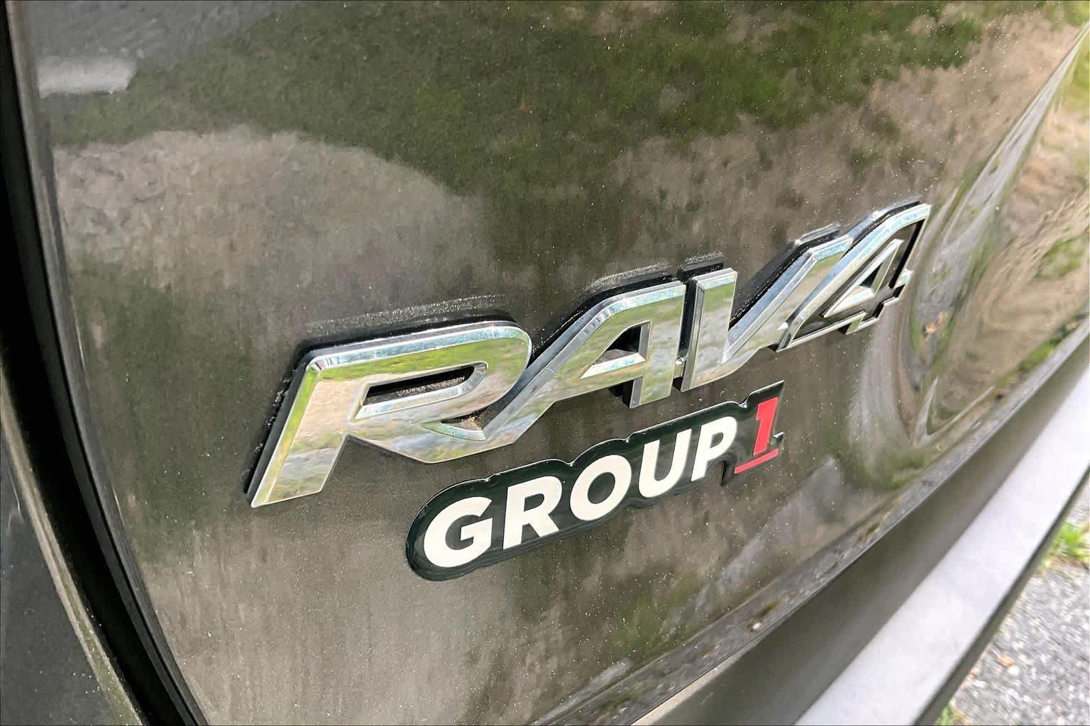 Used 2019 Toyota RAV4 XLE w/ Convenience Package AWD/4WD image 10
