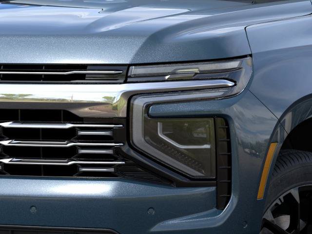 New 2027 Chevrolet Suburban Premier w/ Sun And Tow Package AWD/4WD image 10