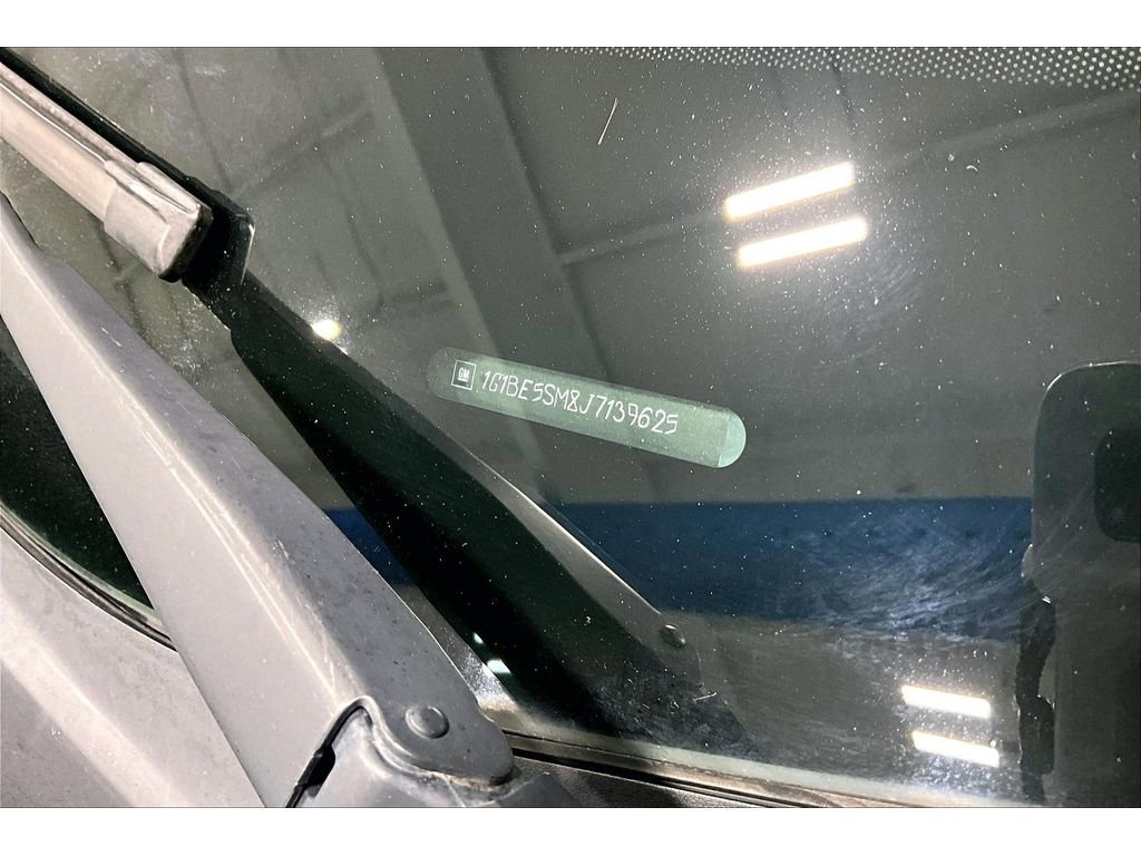 Used 2018 Chevrolet Cruze LT w/ Convenience Package image 32