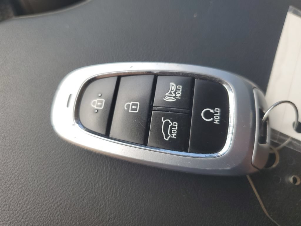 Used 2024 Hyundai Palisade Limited FWD image 25