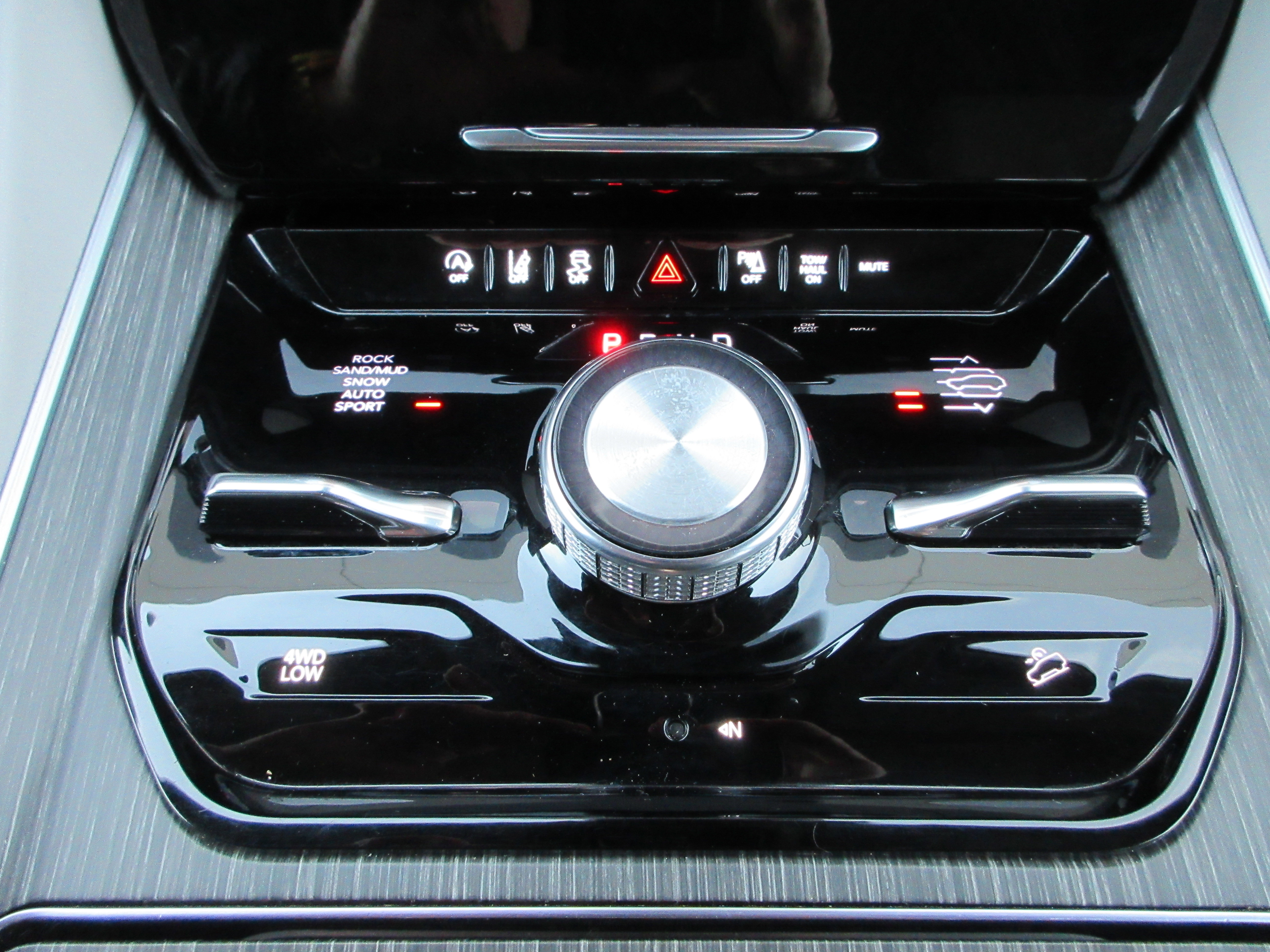 Used 2023 Jeep Wagoneer L Series III w/ Premium Group I image 51