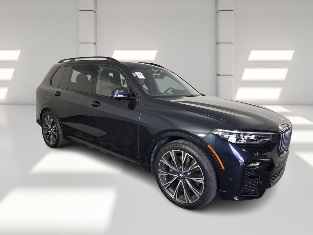 Used 2022 BMW X7 xDrive40i w/ M Sport Package image 2
