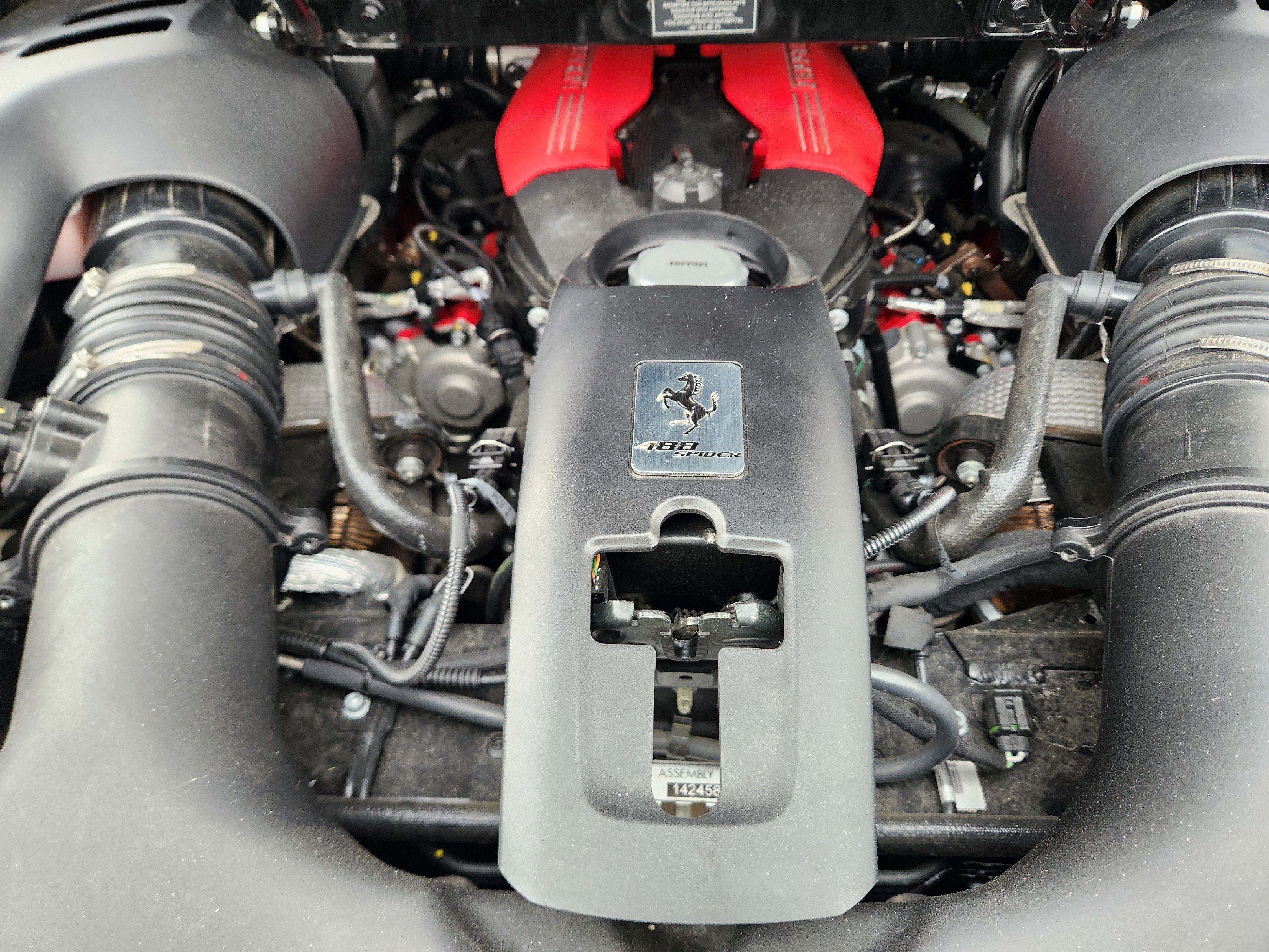 Used 2017 Ferrari 488 Spider image 32