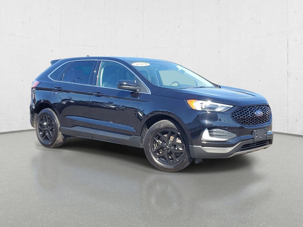 Used 2024 Ford Edge SEL image 2