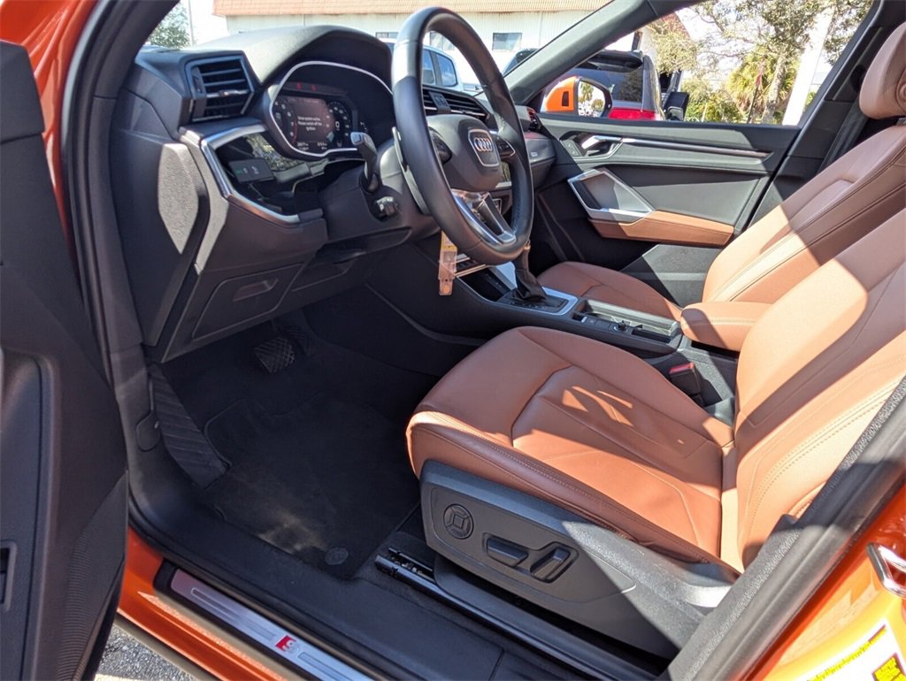 Used 2025 Audi Q3 2.0T Premium image 11