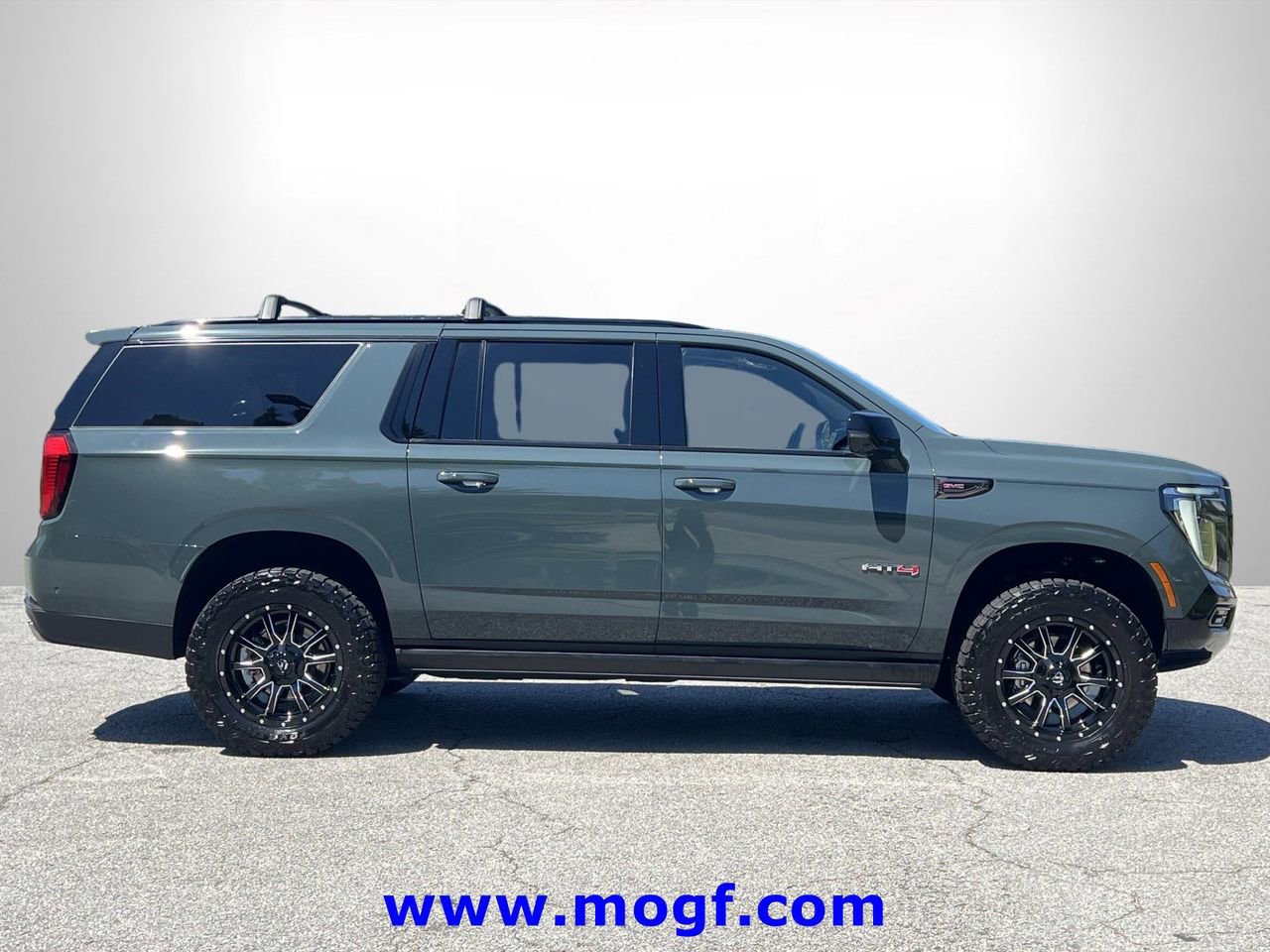 Used 2026 GMC Yukon XL AT4 Ultimate AWD/4WD image 28