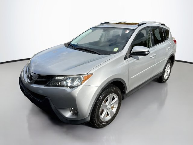 Used 2013 Toyota RAV4 XLE AWD/4WD image 3