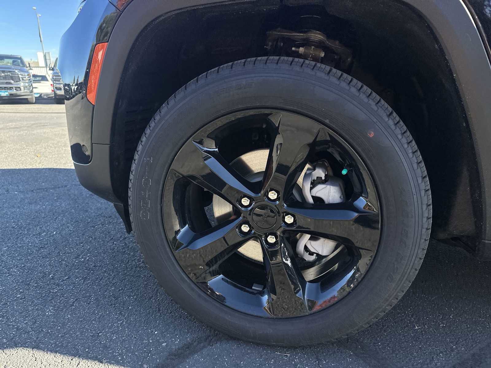 New 2025 Jeep Grand Cherokee Limited w/ Luxury Tech Group II image 18