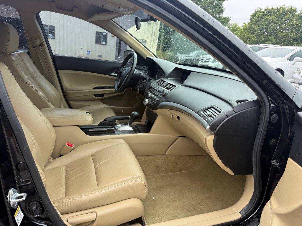 Used 2011 Honda Accord SE image 13