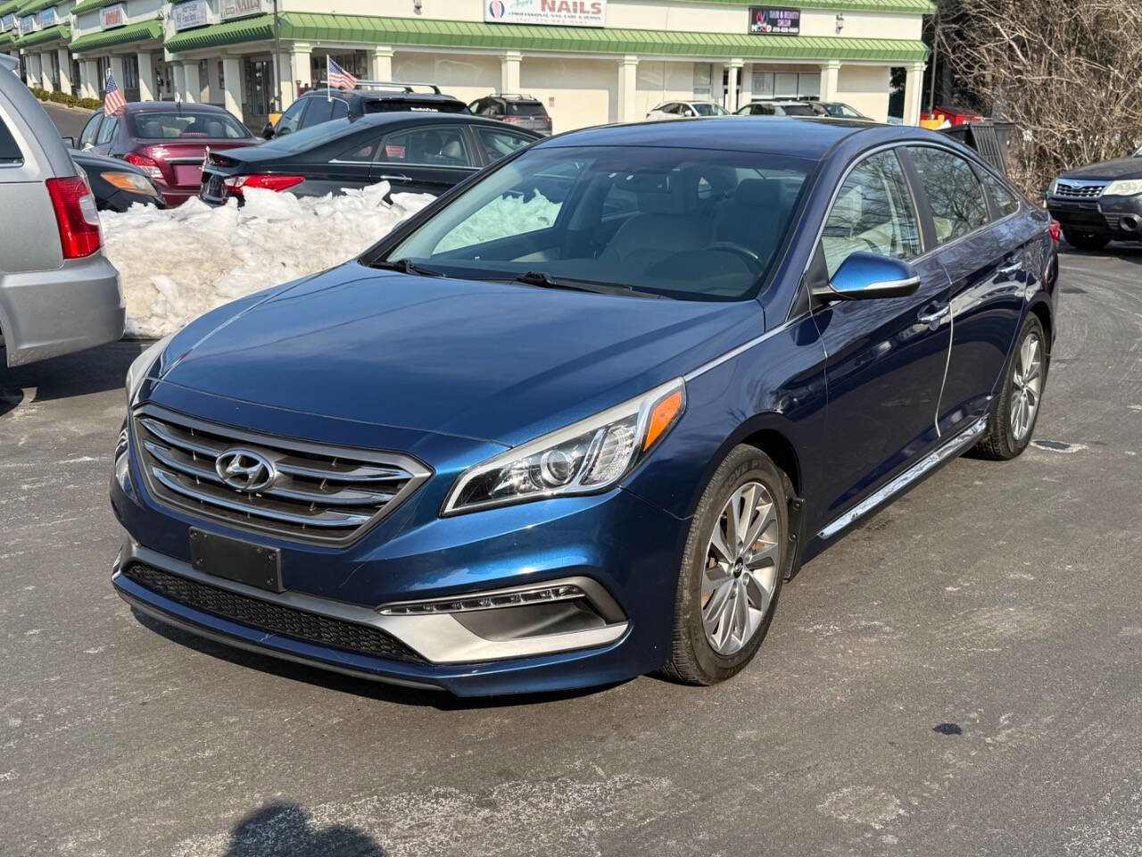 Used 2015 Hyundai Sonata Sport w/ Option Group 04 FWD image 5