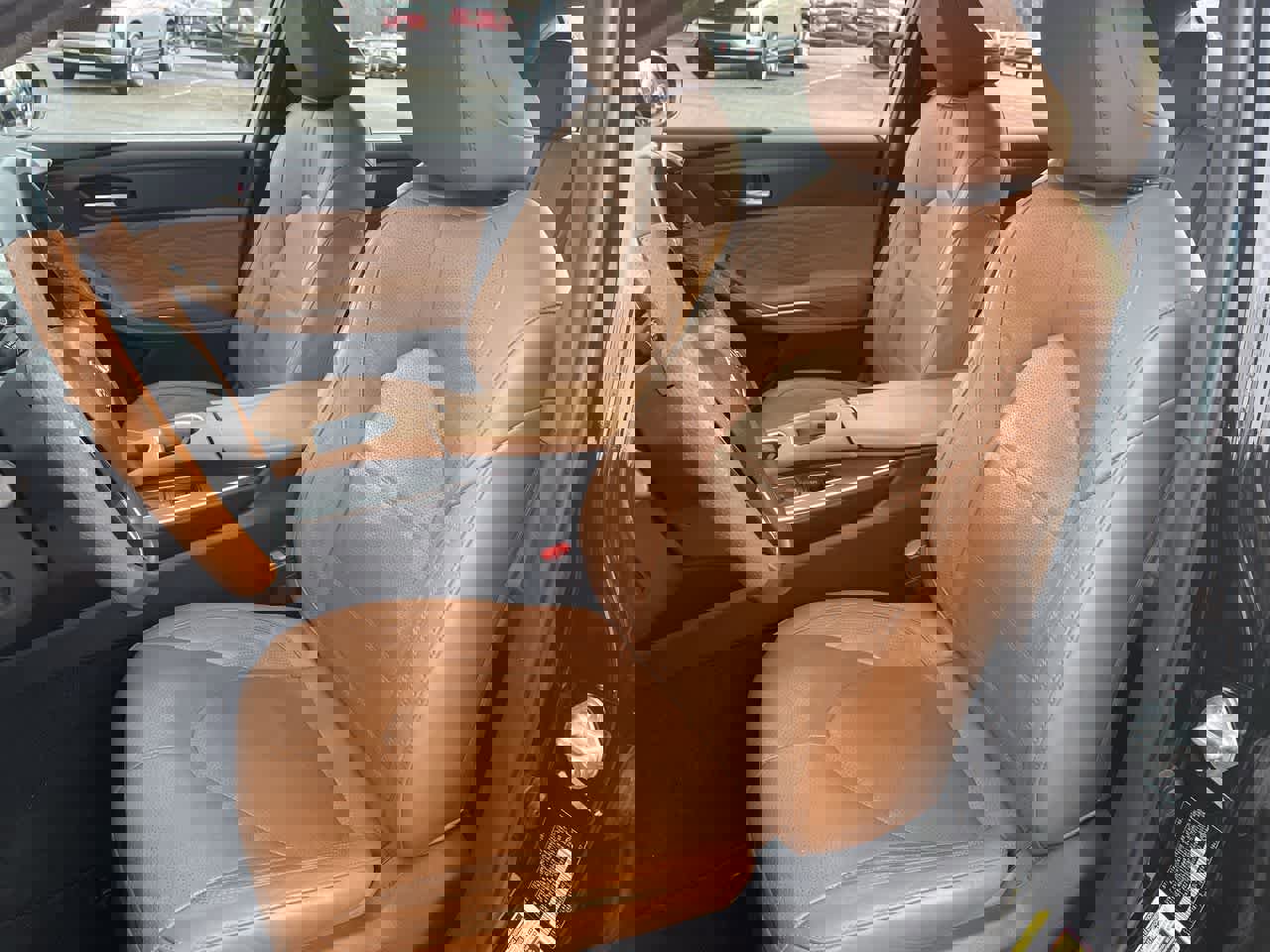 Used 2022 Toyota Avalon Limited w/ Advanced Safety Package image 12