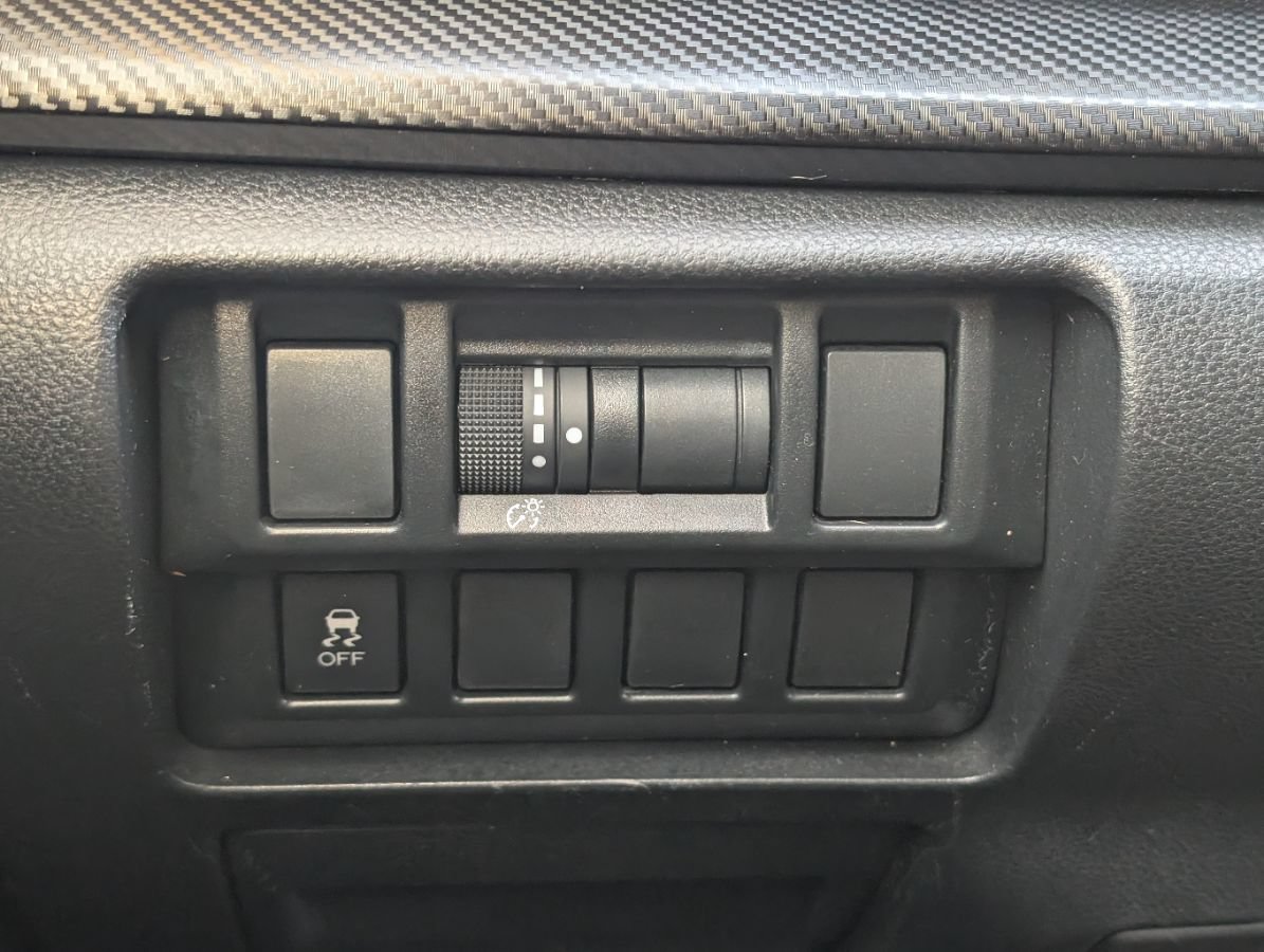 Used 2019 Subaru Crosstrek 2.0i w/ Eyesight System AWD/4WD image 24